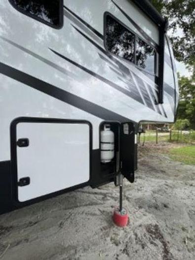 Used 2023 Alliance RV Valor 42V13