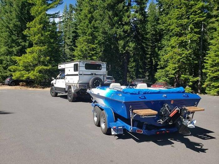 Used 1986 Commander Power Boat