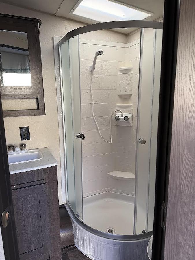 Used 2018 Forest River Wildwood Travel Trailer