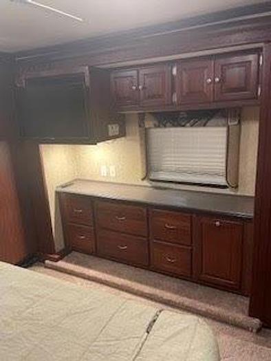 Used 2007 Tiffin Motorhomes Phaeton 40QSH Class A Diesel Pusher