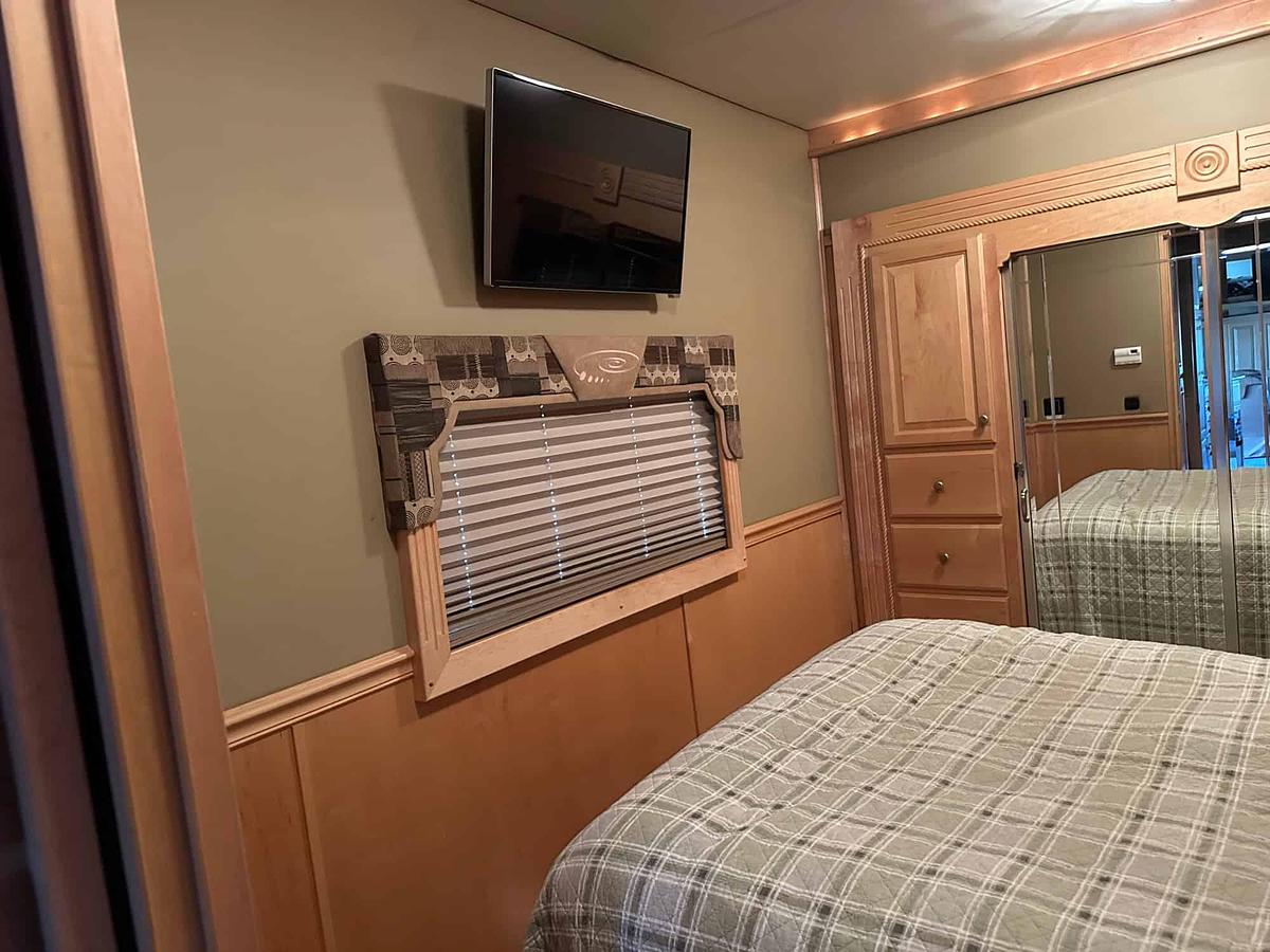 Used 2008 Renegade Classic Super C Motorhome