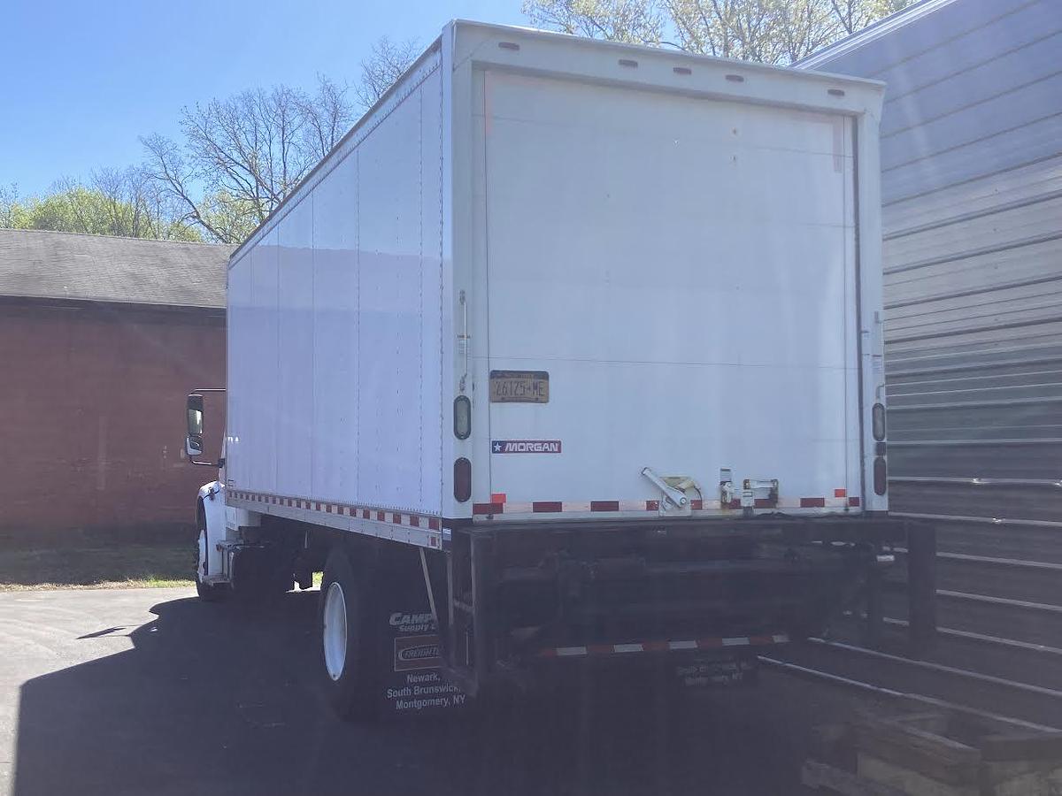 Used 2016 Freightliner M2106 Box Truck