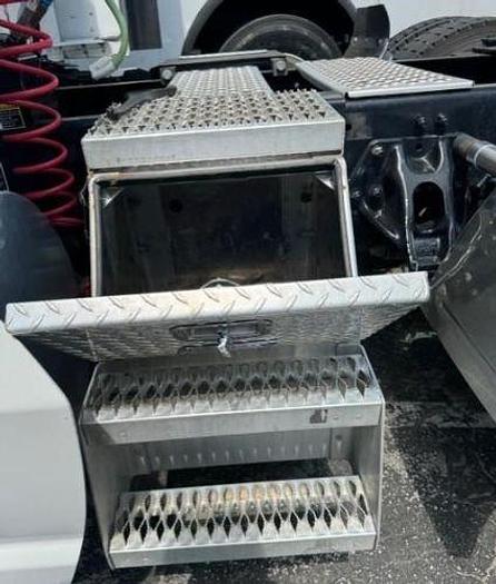 Used 2022 KENWORTH T680