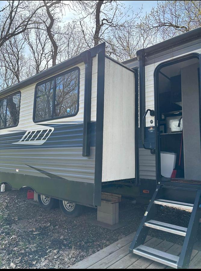 Used 2020 Crossroads Zinger ZR340BH Travel Trailer
