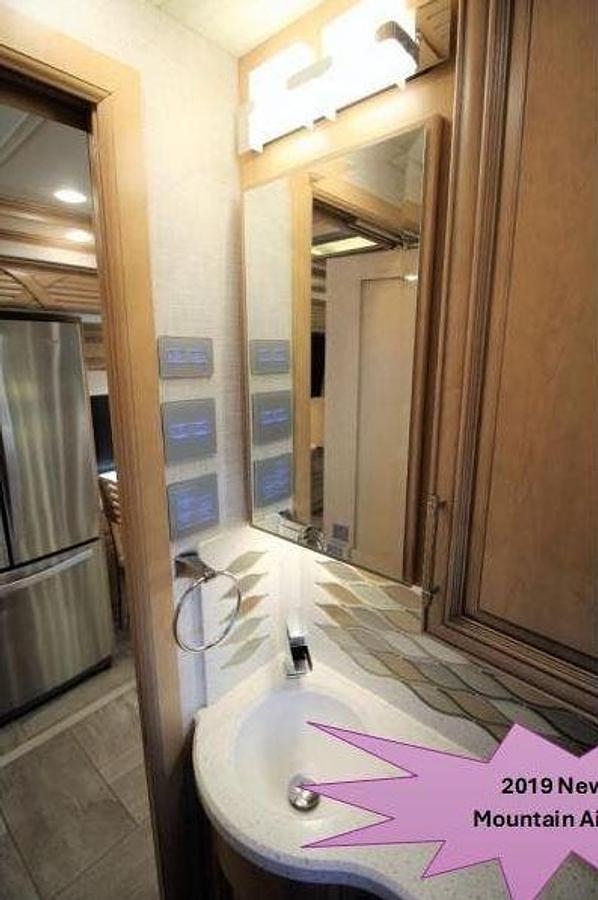 Used 2019 Newmar Mountain Aire 4018