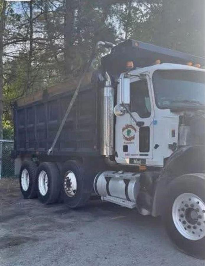 Used 2006 Mack Granite CV713
