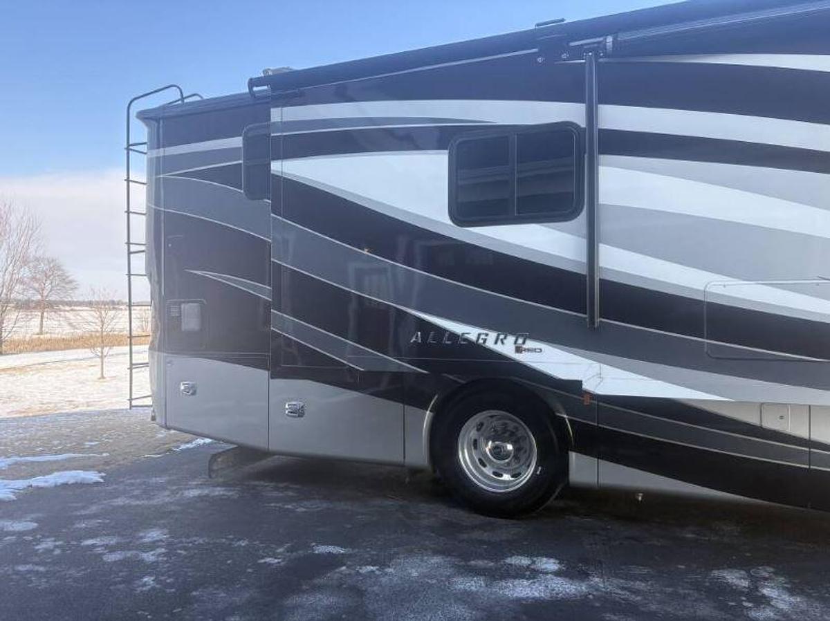 Used 2019 Tiffin Motorhomes Allegro Red 37 BA Class A Motorhome