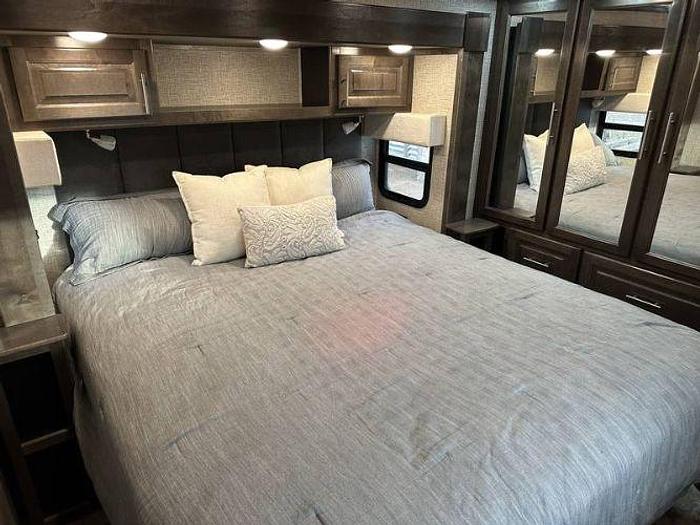 Used 2021 Luxe 48FB Fifth Wheel Toy Hauler
