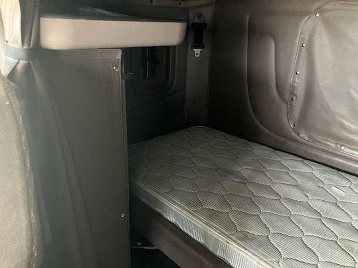 Used 2012 Peterbilt 388 truck