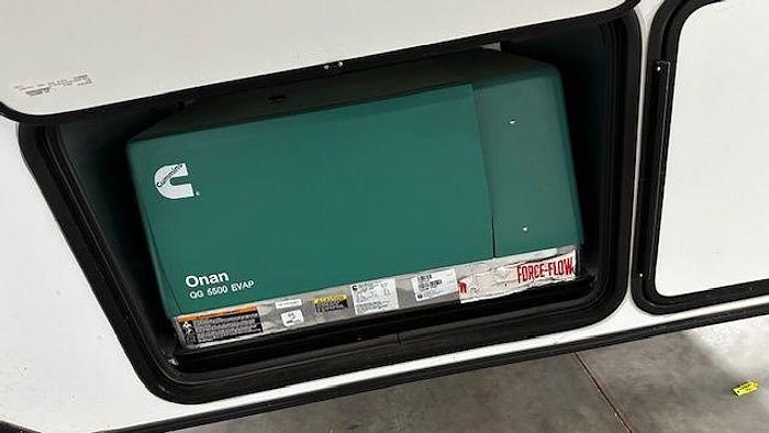 Used 2023 Keystone Fuzion 427