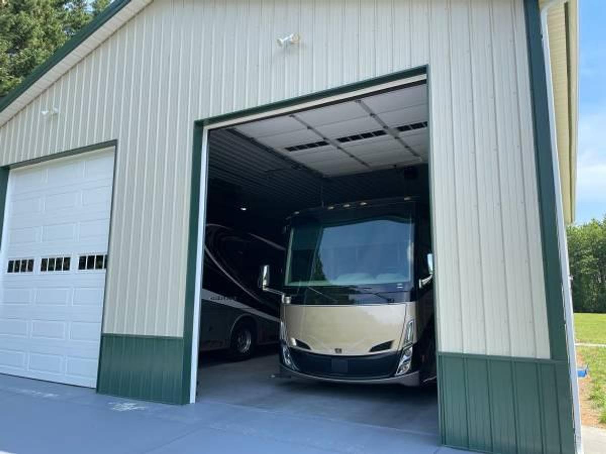 Used 2022 Tiffin Allegro Breeze 31BR