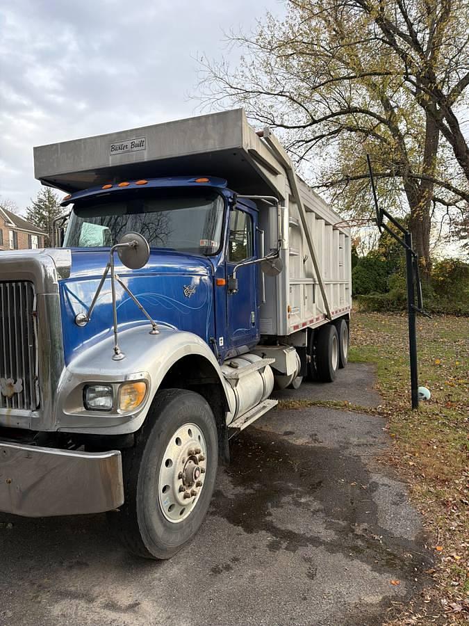 Used 2001 INTERNATIONAL EAGLE 99