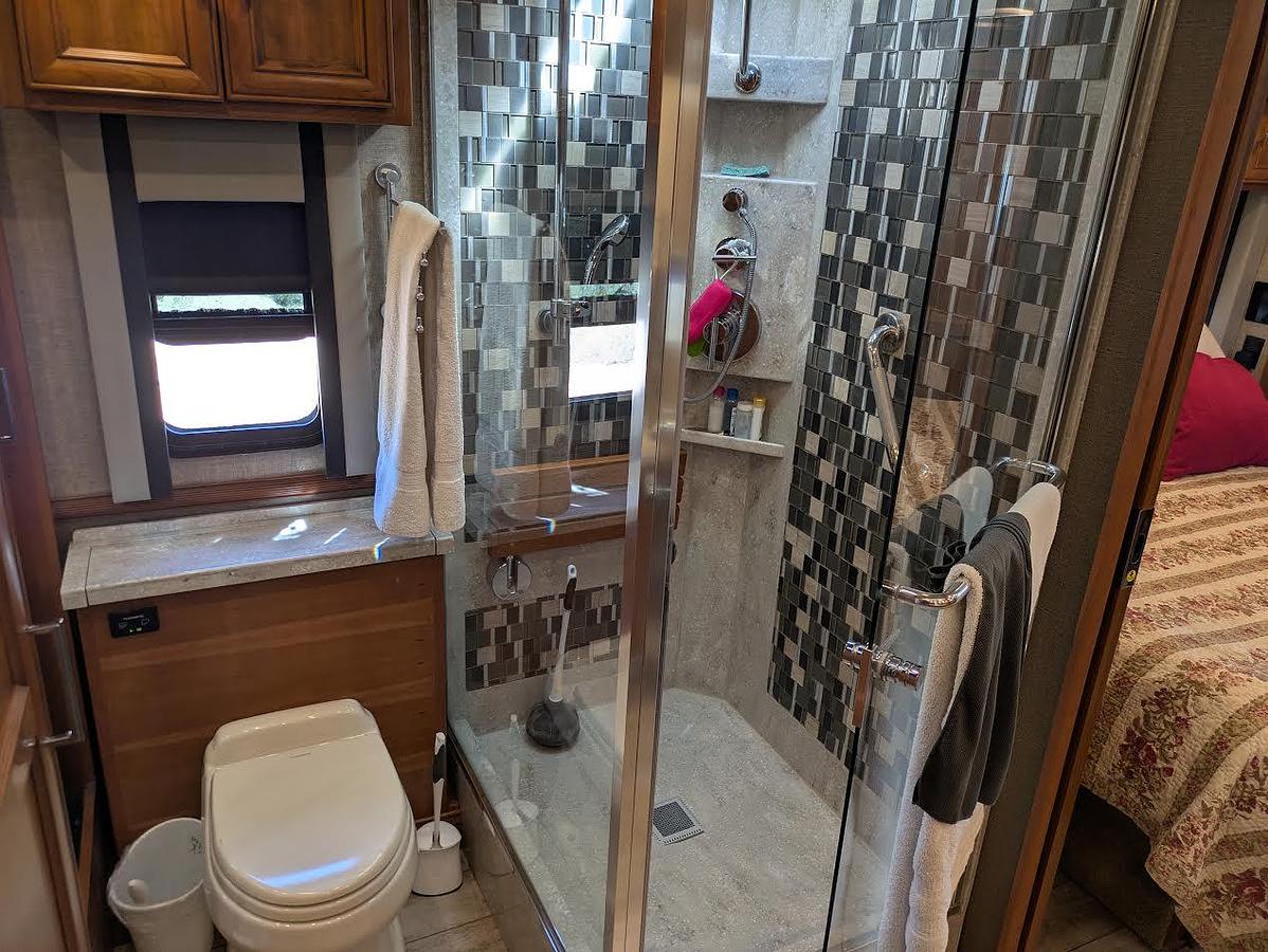 Used 2019 Tiffin Motorhomes Allegro Bus 40IP
