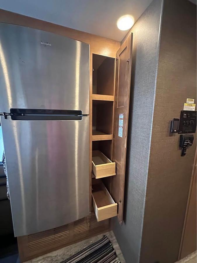 Used 2017 Thor Motor Coach Hurricane