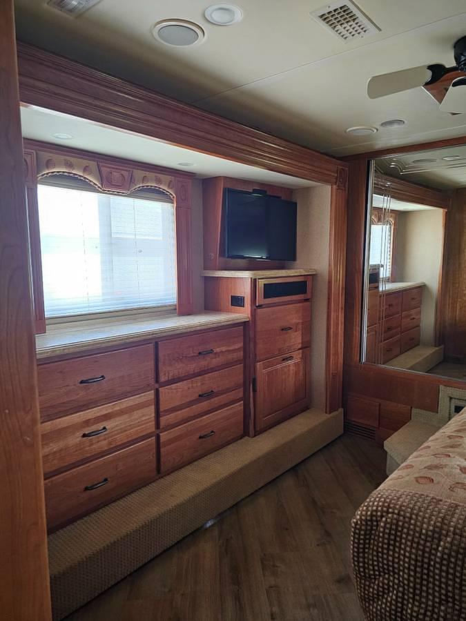 Used 2009 Monaco Dynasty 45 Stafford Iv