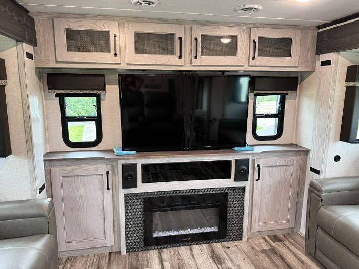 Used 2023 Keystone Montana High Country 373RD