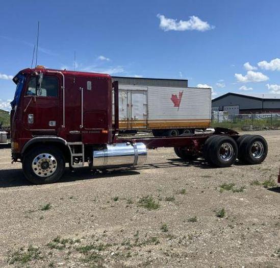 Used 1997 Freightliner FLB75