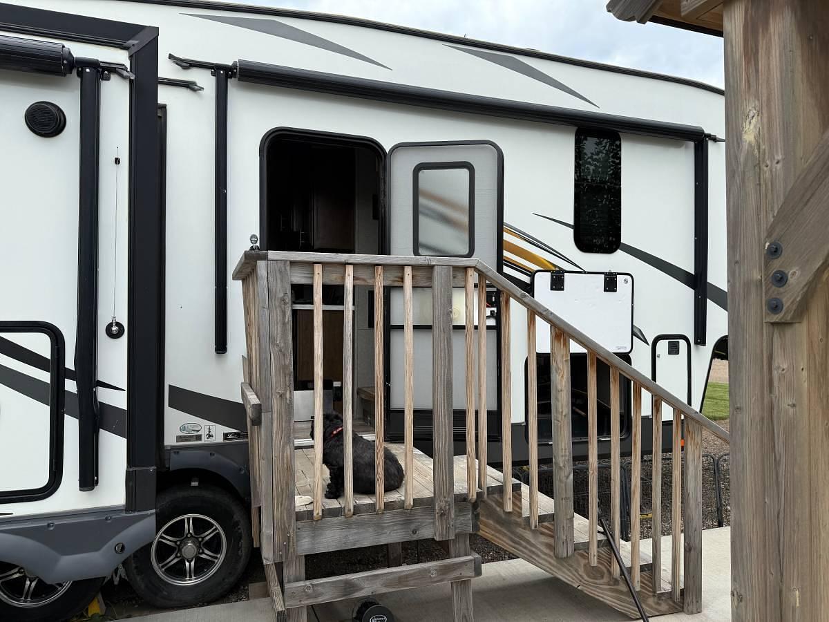 Used 2019 Forest River Rockwood Signature Ultra Lite 8299BS Fifth Wheel