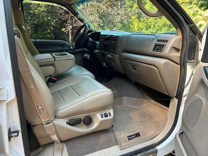 Used 2001 Ford Super Duty F-550 XLT Lariat