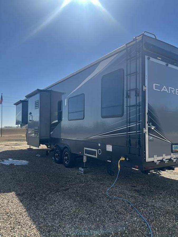 Used 2021 Keystone Carbon 358 Toy Hauler
