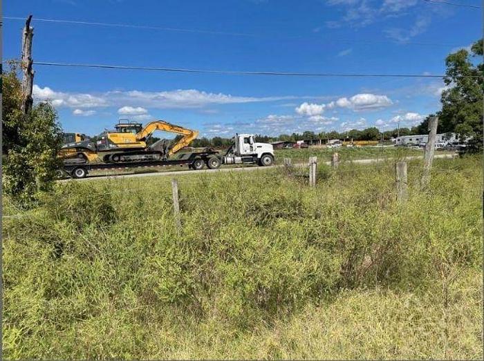 Used 2013 Mack Pinnacle CHU613