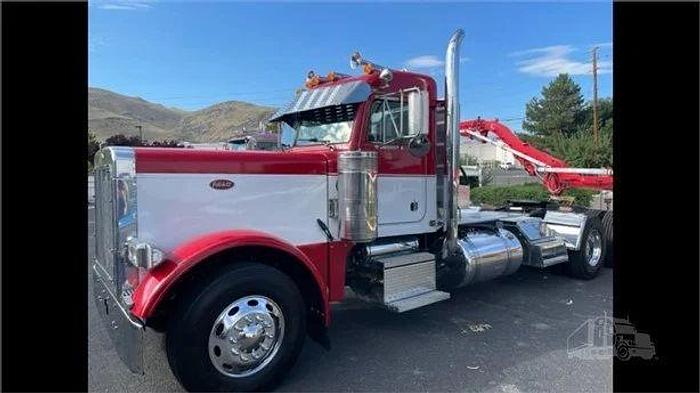 Used 2000 Peterbilt 379 Extended Hood