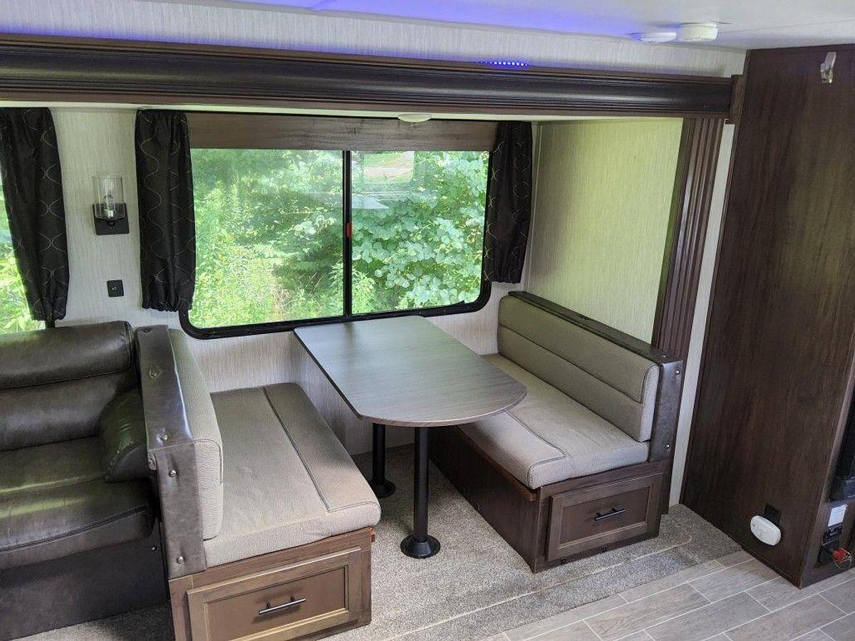 Used 2021 Forest River Cherokee 274VFK