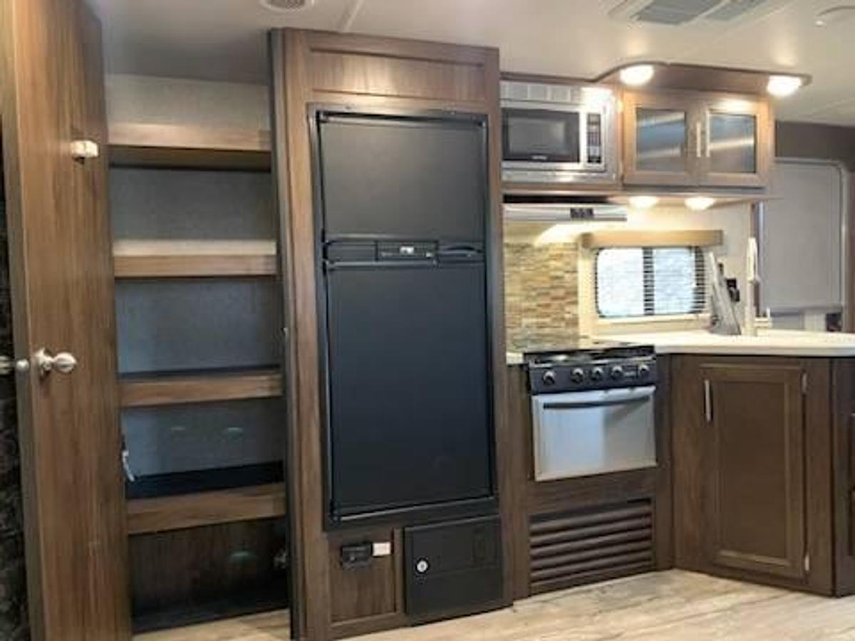 Used 2018 Forest River 29TE