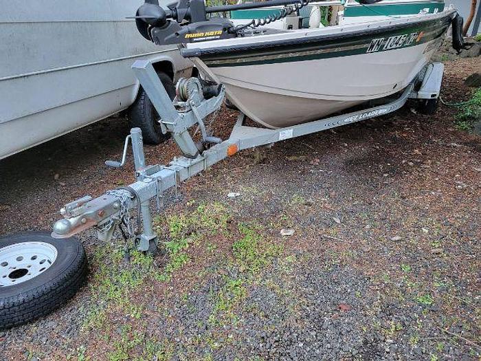 Used 2000 Crestliner Superhawk 1700 with Trailer