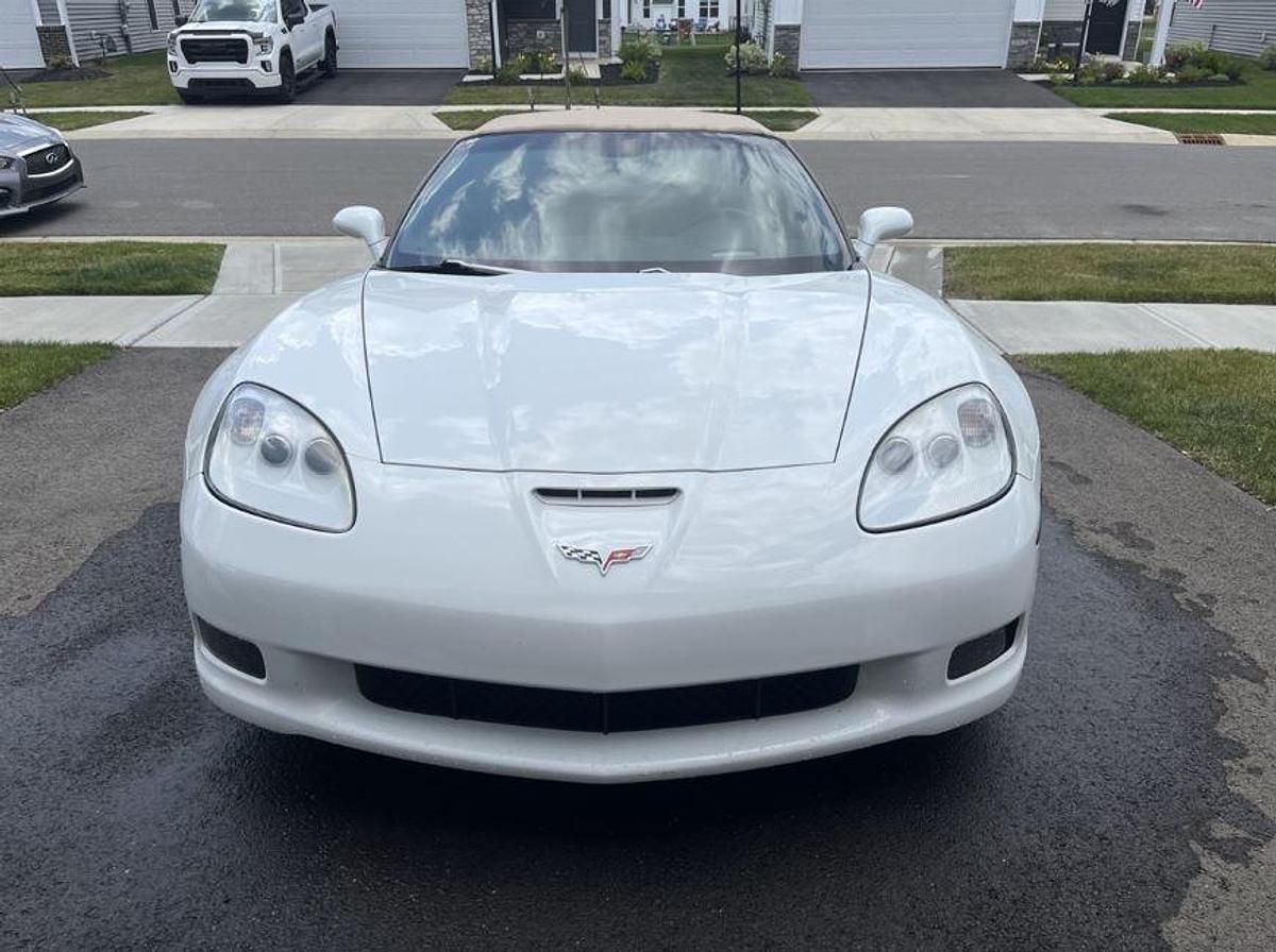 Used 2011 Chevrolet Corvette Z16 Grand Sport w/3LT Convertible