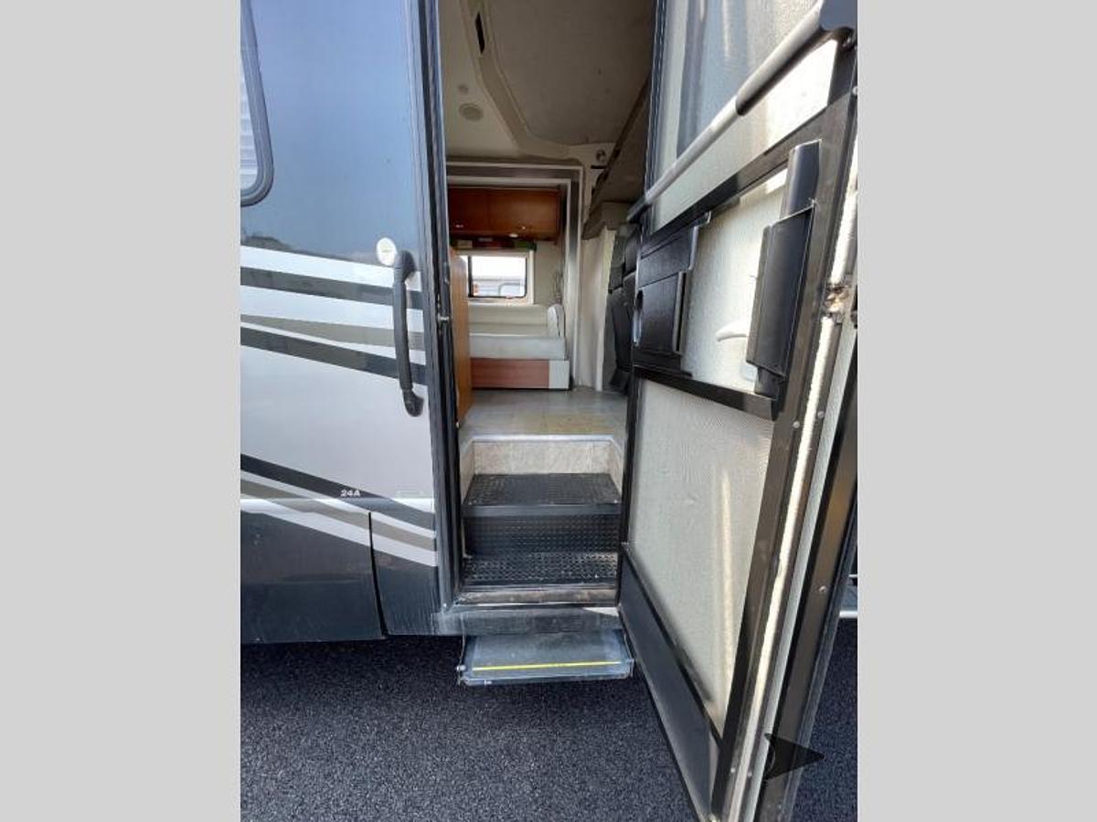 Used 2008 Fleetwood RV Icon 24A Class C Motorhome