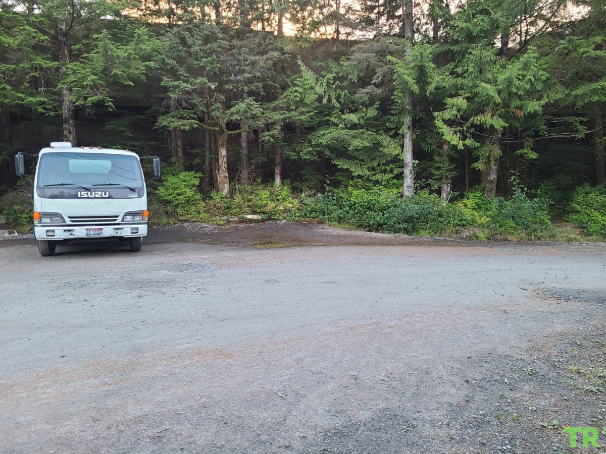 Used 2003 Isuzu NPR