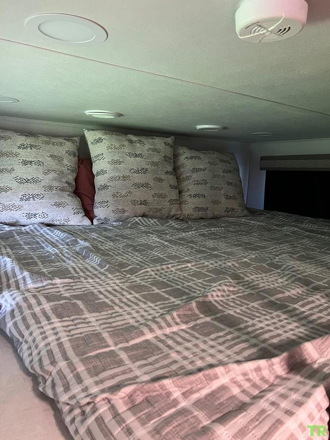 Used 2023 Alliance Paradigm 395DS Fifth Wheel