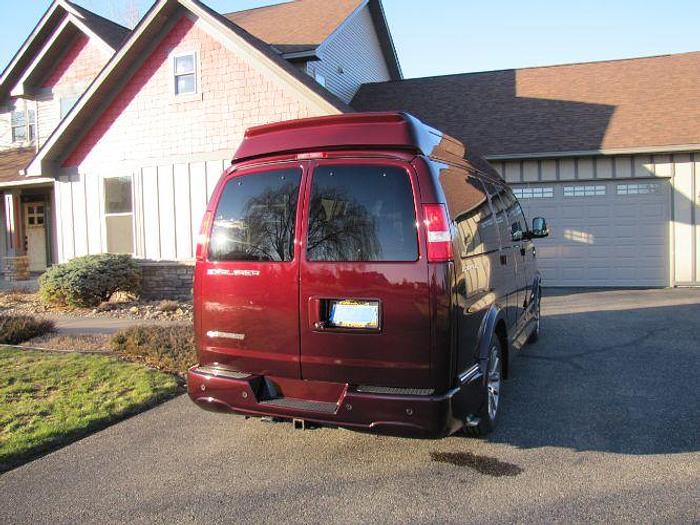 Used 2019 Chevrolet Express 2500 Cargo Van 3D