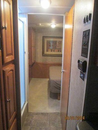 Used 2013 Winnebago Vista 30T