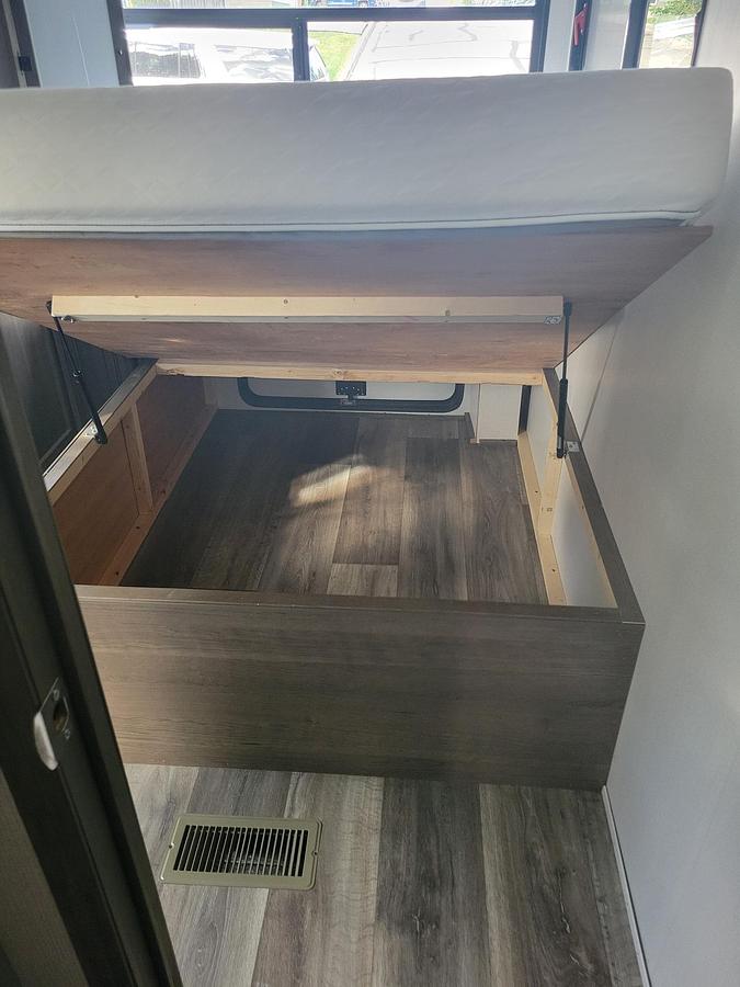 Used 2022 Keystone Cougar 364BHL