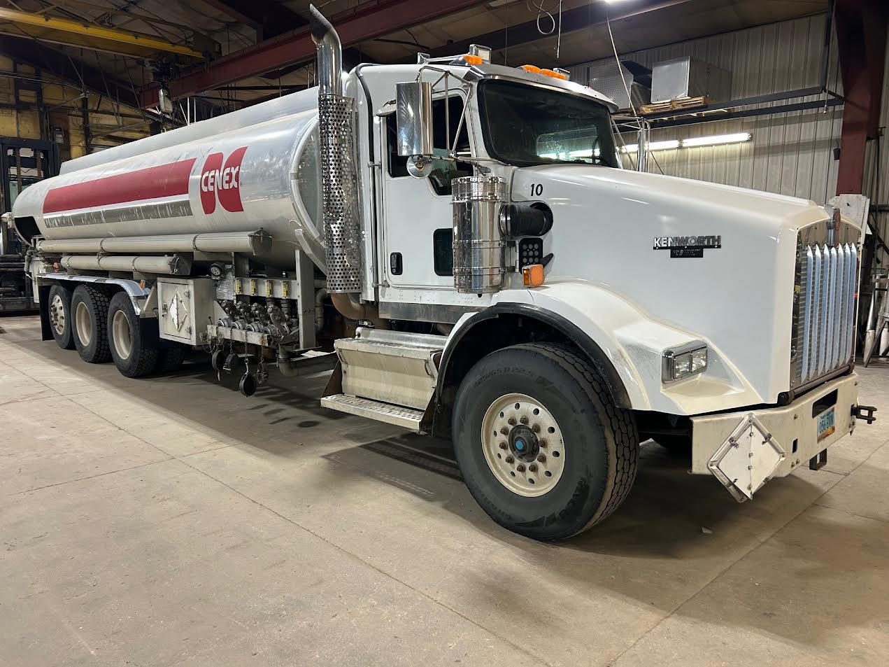 Used 2010 Kenworth T800