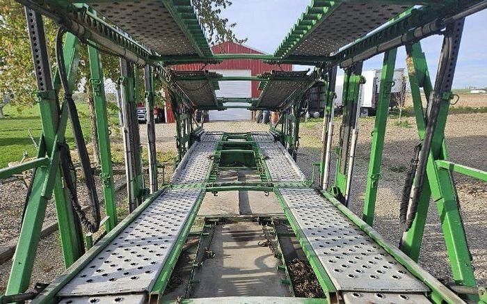 Used 1999 Freightliner FLD120