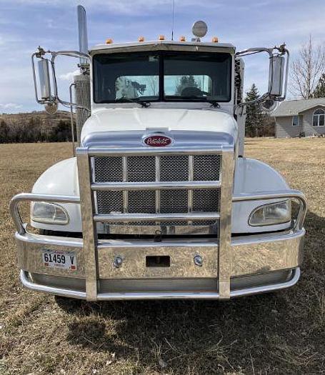 Used 2006 Peterbilt 335