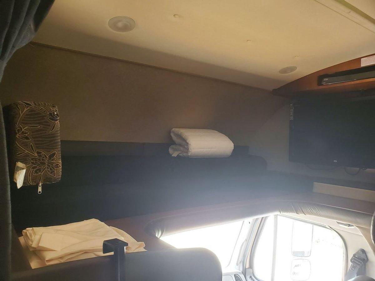 Used 2014 Jayco Seneca 36FK