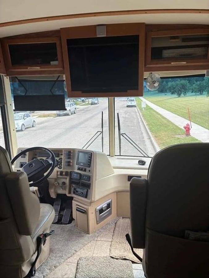 Used 2005 Winnebago Journey Class A Motorhome