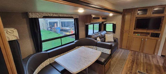 Used 2018 Coachmen Catalina M-293 QBCK