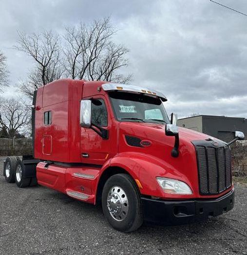 Used 2017 Peterbilt 579