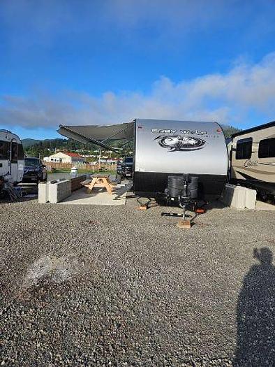Used 2021 Forest River Cherokee Grey Wolf 23DBH Travel Trailer