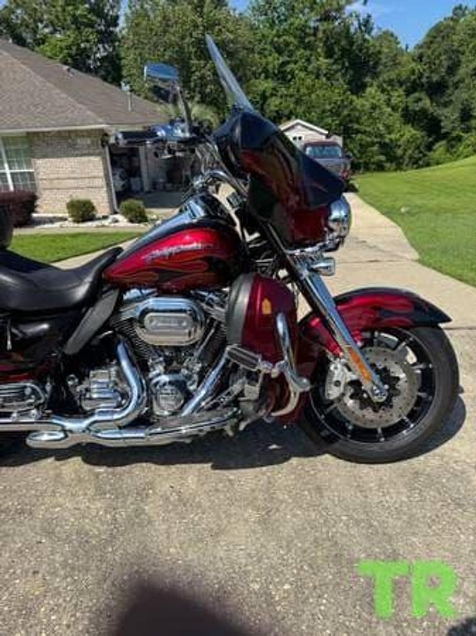 Used 2011 Harley-Davidson CVO Ultra Classic Electra Glide FL