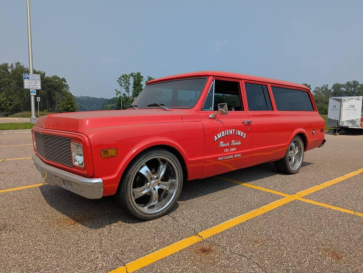 Used 1972 Chevrolet Suburban