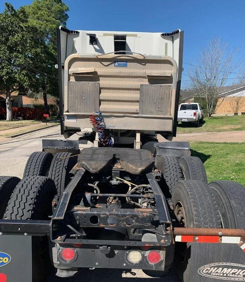 Used 2015 International Prostar Sleeper Semi Truck