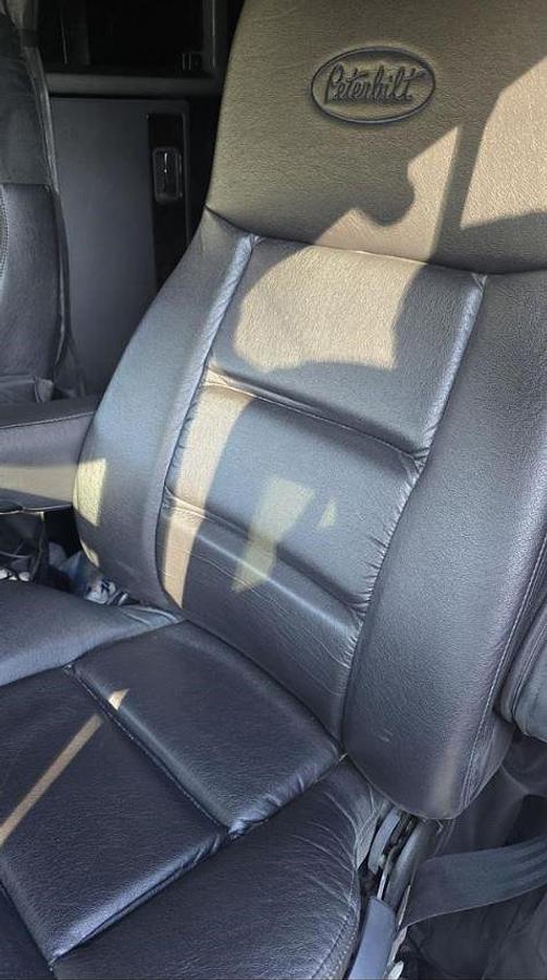 Used 2020 Peterbilt 389 Sleeper Semi Truck