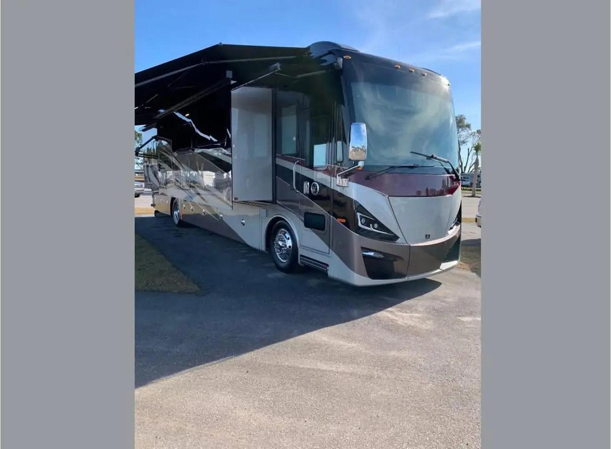 Used 2021 Tiffin Phaeton 40IH XSH