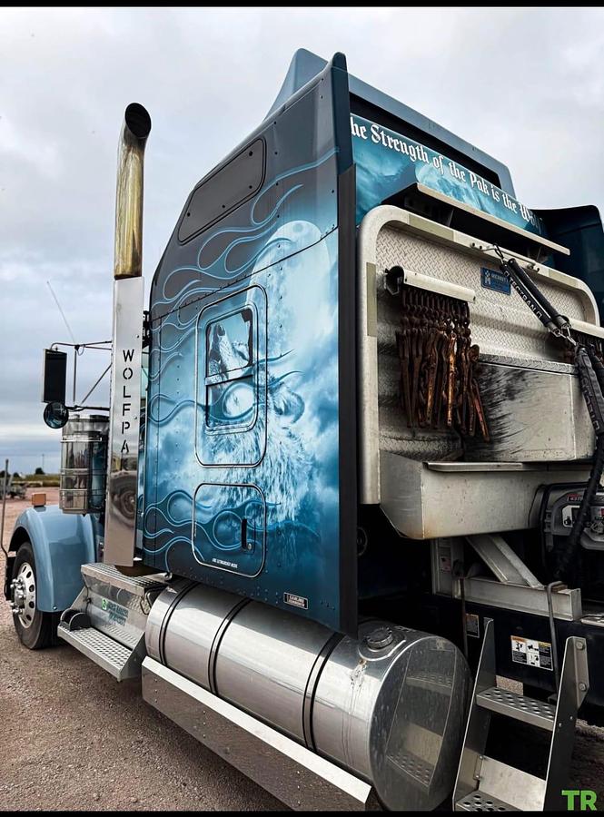 Used 2021 Kenworth W900L